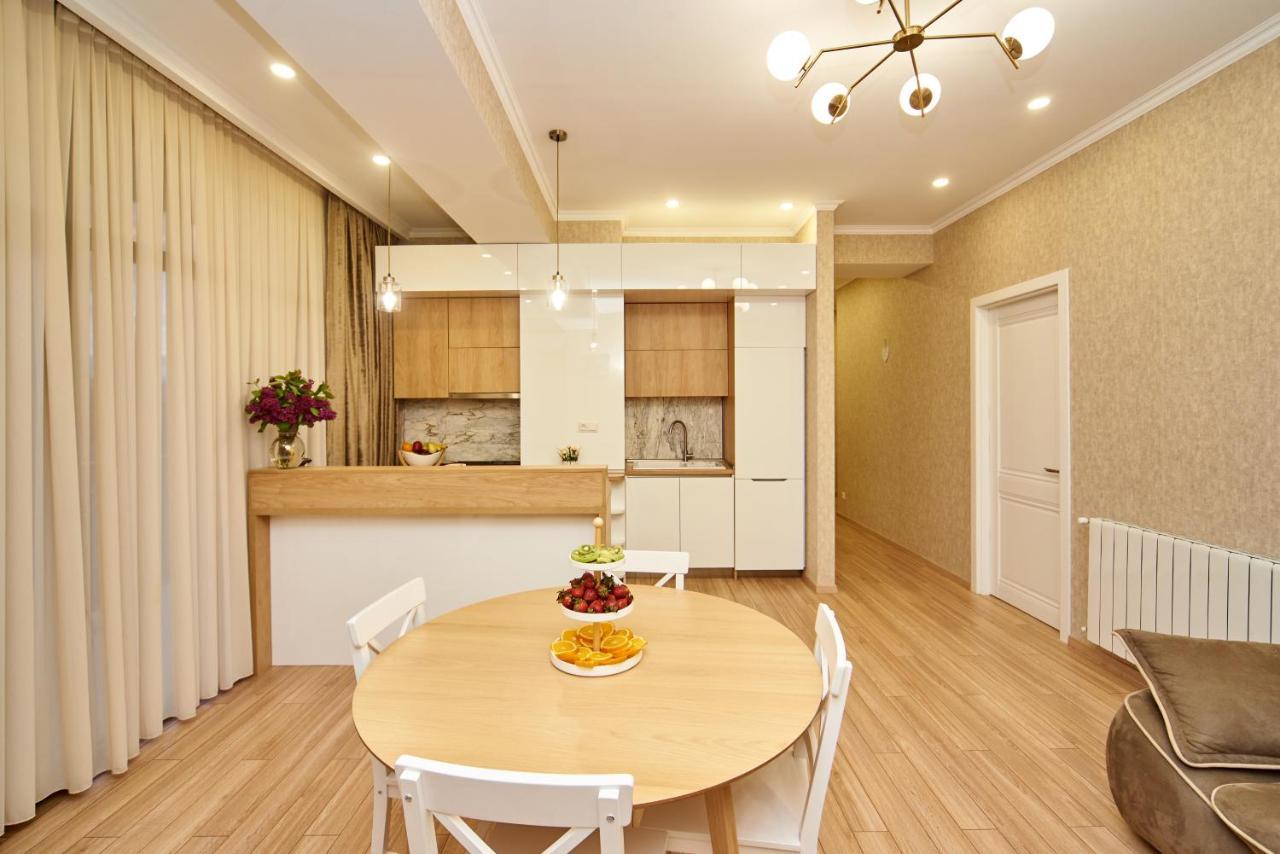 Apartment By The River 第比利斯 外观 照片